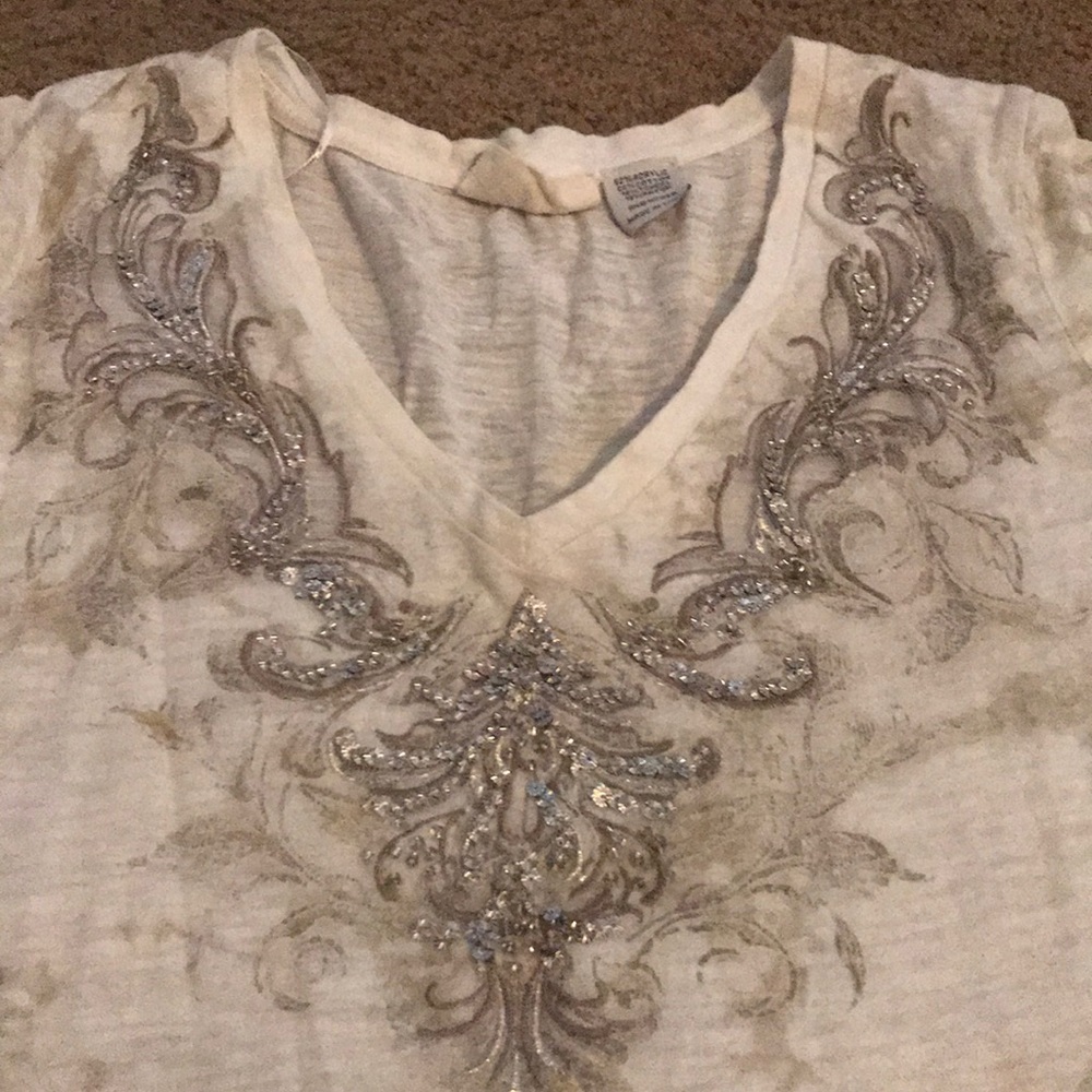 Miss me cream v neck t shirt